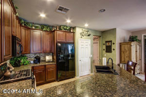 1664 S Constellation Way, Gilbert, AZ 85295 photo 14