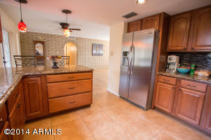 65 E Canterbury Ct, Phoenix, AZ 85022 photo 32