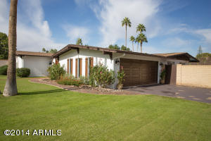 65 E Canterbury Ct, Phoenix, AZ 85022 photo 4