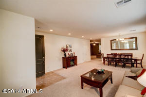 898 E Doral Ct, Gilbert, AZ 85297 photo 4