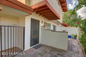 1911 E Orange Dr, Phoenix, AZ 85016 photo 3