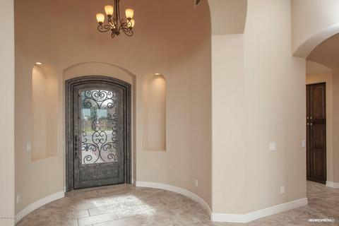 2832 E Arrowhead Trl, Gilbert, AZ 85297 photo 3