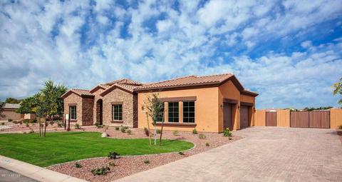 2832 E Arrowhead Trl, Gilbert, AZ 85297 photo 2