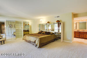 5840 N 46th Pl, Phoenix, AZ 85018 photo 18