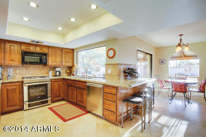 5840 N 46th Pl, Phoenix, AZ 85018 photo 5