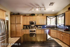 1776 E Robin Ct, Gilbert, AZ 85296 photo 9