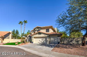 1462 W Iris Dr, Gilbert, AZ 85233 photo 2
