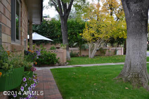 1340 E Maryland Ave, Phoenix, AZ 85014 photo 3