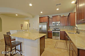 3616 E Abraham Ln, Phoenix, AZ 85050 photo 2