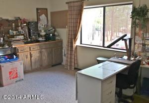 2084 Forest Park Dr, Overgaard, AZ 85933 photo 16