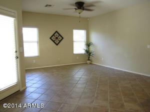 1936 S Maple Dr, Gilbert, AZ 85295 photo 3
