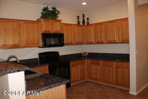 1936 S Maple Dr, Gilbert, AZ 85295 photo 9