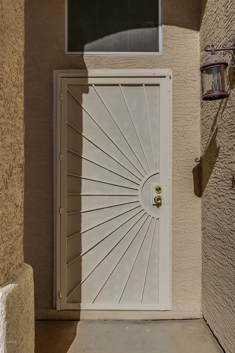 724 E Glenhaven Dr, Phoenix, AZ 85048 photo 2