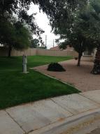 5743 E Flower Cir, Mesa, AZ 85206 photo 2