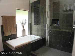 3714 E Knox Rd, Phoenix, AZ 85044 photo 1