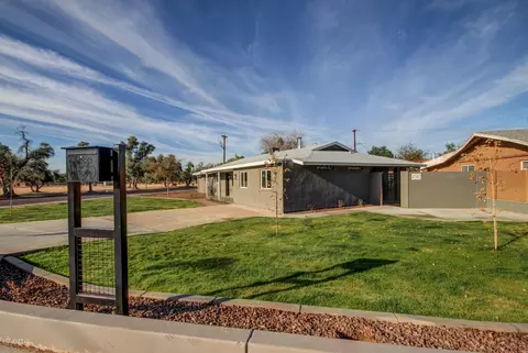 4302 N 30th St, Phoenix, AZ 85016 photo 2