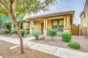 1876 S Colt Dr, Gilbert, AZ 85295 photo 1