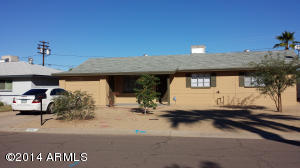 912 E Seldon Ln, Phoenix, AZ 85020 photo 2