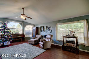 1218 E Whitefish Bay Ct, Gilbert, AZ 85234 photo 4