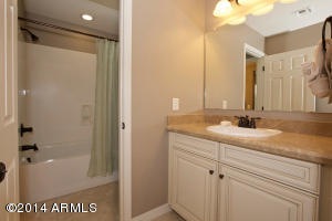 3833 E Amber Ln, Gilbert, AZ 85296 photo 24