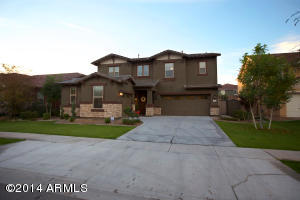3833 E Amber Ln, Gilbert, AZ 85296 photo 1