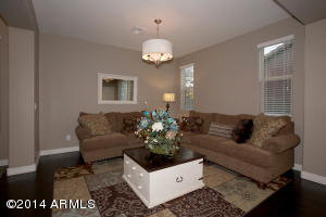 3833 E Amber Ln, Gilbert, AZ 85296 photo 5
