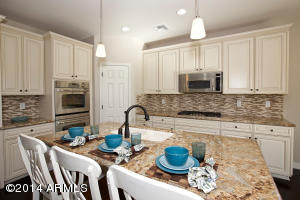 3833 E Amber Ln, Gilbert, AZ 85296 photo 10
