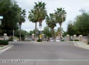 1987 E Del Rio St, Gilbert, AZ 85295 photo 2