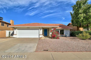 2138 Evans Dr, Phoenix, AZ 85022 photo 1