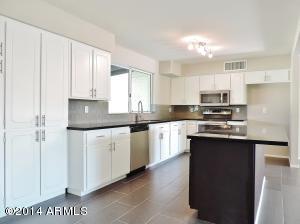 2300 E Palmcroft Dr, Tempe, AZ 85282 photo 1