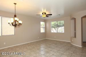 1525 E Branham Ln, Phoenix, AZ 85042 photo 11