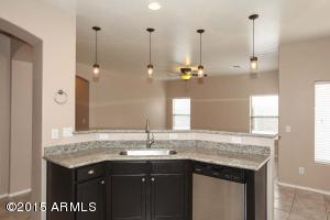1525 E Branham Ln, Phoenix, AZ 85042 photo 4