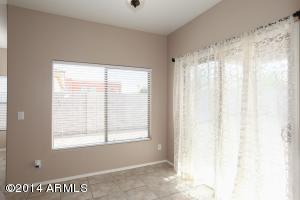 1525 E Branham Ln, Phoenix, AZ 85042 photo 17