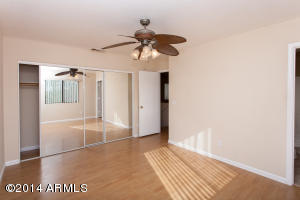 2027 E Robin Ln, Phoenix, AZ 85024 photo 13