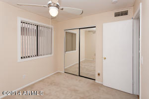 2027 E Robin Ln, Phoenix, AZ 85024 photo 17