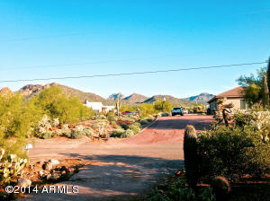 1097 E Moon Vista St, Apache Junction, AZ 85119 photo 2