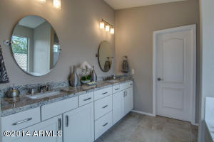 1138 S Roca St, Gilbert, AZ 85296 photo 13