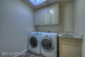 2556 E Denton Ln, Phoenix, AZ 85016 photo 18