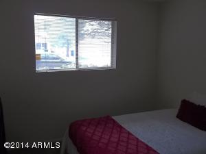 230 E Cairo Dr, Tempe, AZ 85282 photo 4