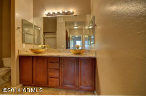 4488 E Thomas Rd #1031, Phoenix, AZ 85018 photo 4