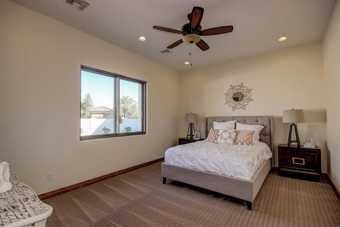 2113 E Sanoque Ct, Gilbert, AZ 85298 photo 19