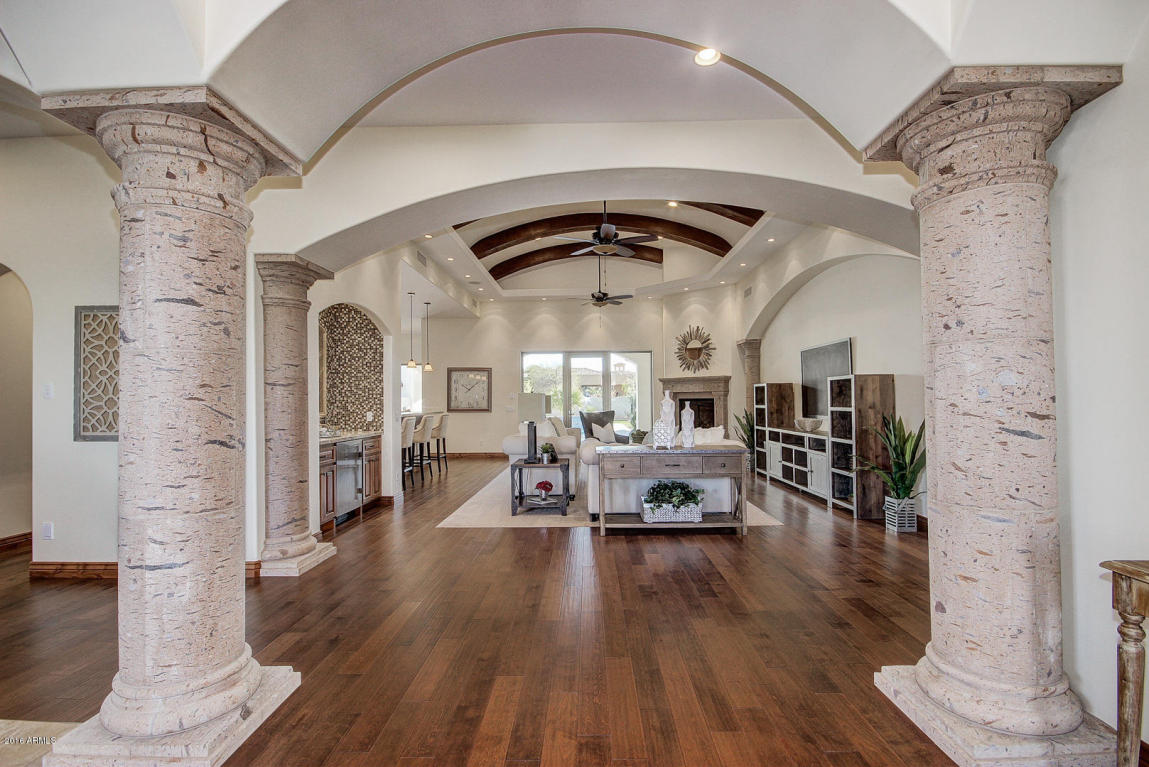 2113 E Sanoque Ct, Gilbert, AZ 85298 photo 10