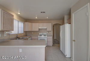 3224 E Hononegh Dr, Phoenix, AZ 85050 photo 8