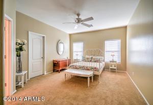 985 S Pheasant Dr, Gilbert, AZ 85296 photo 9