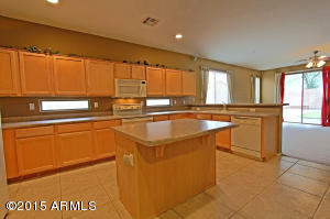 4317 E Oxford Ln, Gilbert, AZ 85295 photo 6