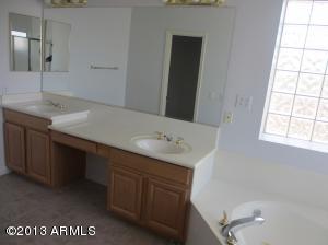 4028 E Robin Ln, Phoenix, AZ 85050 photo 21