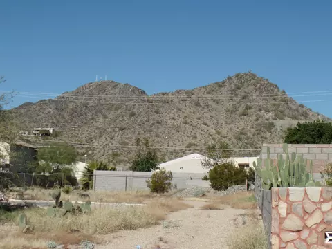 325 E Purdue Ave, Phoenix, AZ 85020 photo 9