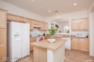 3725 E Meadowview Dr, Gilbert, AZ 85298 photo 5