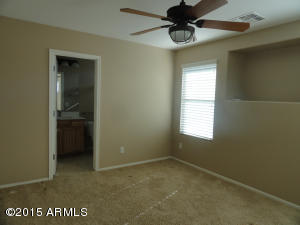 4377 E Rosemonte Dr, Phoenix, AZ 85050 photo 9