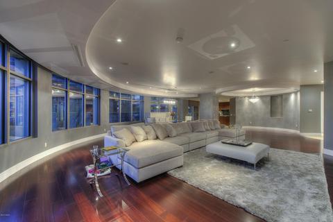 2402 Esplanade Ln #402, Phoenix, AZ 85016 photo 4